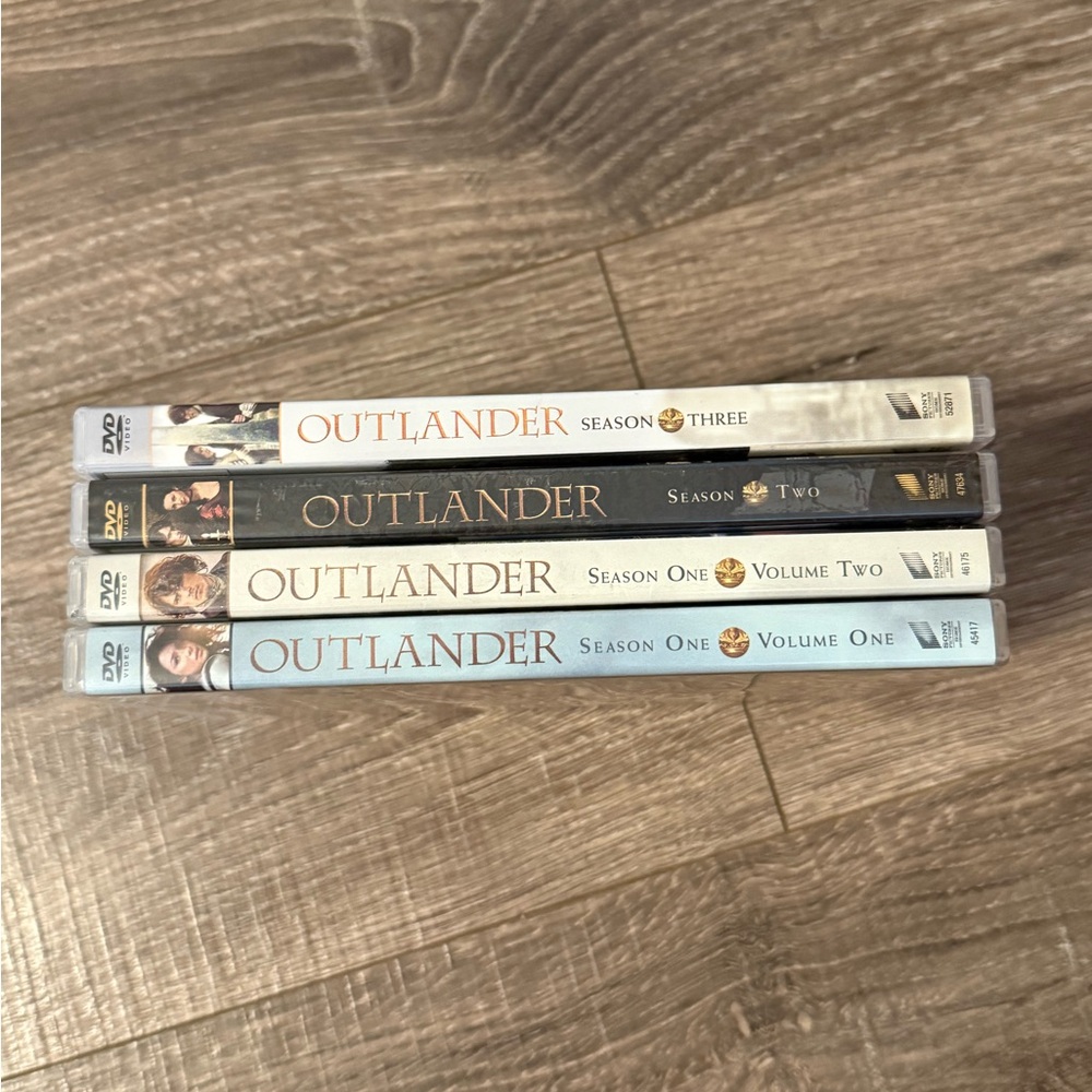 Outlander DVD Set Seasons 1-3